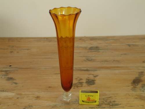 Vintage amber glass Vase 30cm *Another of our MONTHLY no reserve antiques and collectables Auction