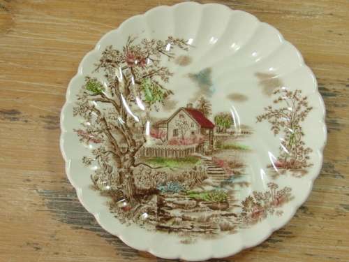 Johnson Bros "Spring" , 12 piece porcelain Teaset, made in England, serves 4