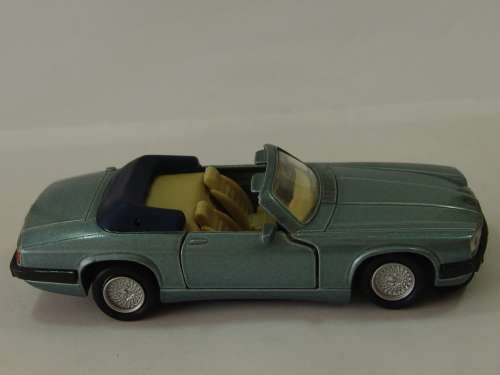 Collectable die cast scale model Car, Maisto, Jaguar XJS V12, 1:40, rare, vintage