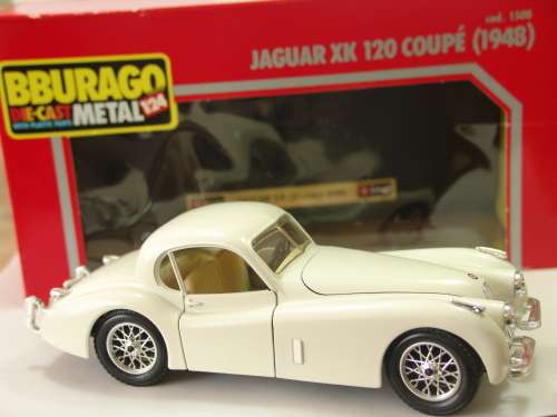 Collectable die cast scale model Car, Bburago, 1948 Jaguar XK 120 in original box, 1:24, Italy 1983B