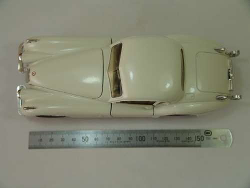Collectable die cast scale model Car, Bburago, 1948 Jaguar XK 120 in original box, 1:24, Italy 1983B
