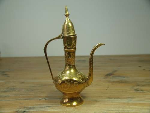 Solid brass vintage Tea Pot, pitcher, 23cm tall