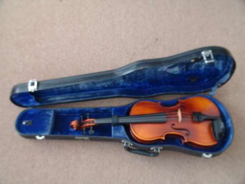 Vintage Stentor Violin with Bow and original case. Pat. No. 923056076
