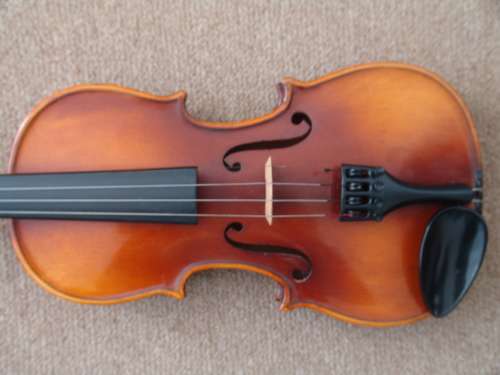 Vintage Stentor Violin with Bow and original case. Pat. No. 923056076