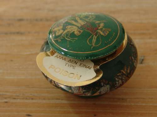 Small ceramic Poison container with Roman detail and pouch. Empty, 3cm