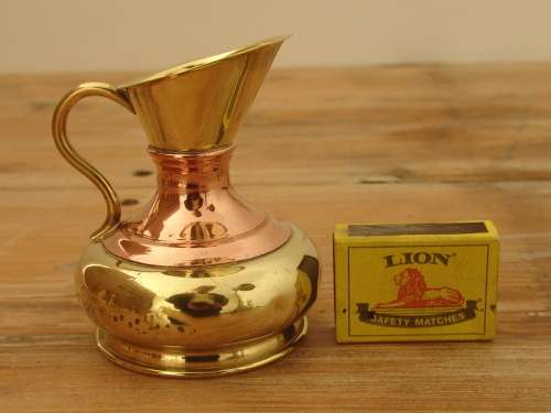 Vintage copper and brass Pitcher - 10cm high