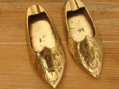 Set of two solid brass Shoe ornaments - 8cm long