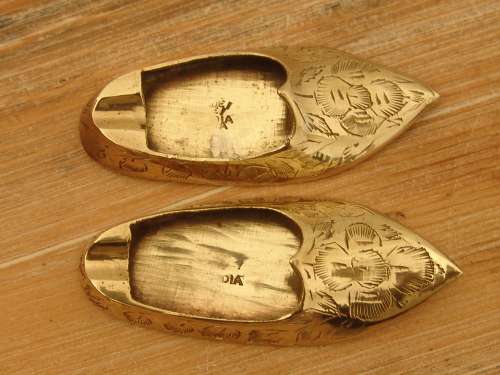 Set of two solid brass Shoe ornaments - 8cm long
