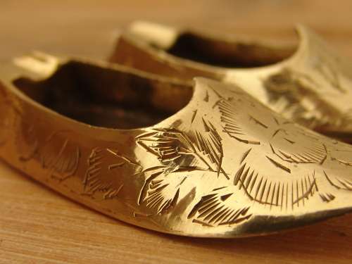 Set of two solid brass Shoe ornaments - 8cm long