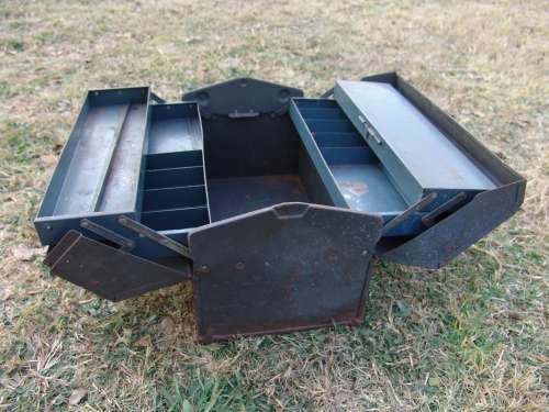 Vintage steel Toolbox with multiple storage compartments. 26cm x 46cm x 31cm