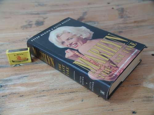 Vintage Marilyn Monroe hard cover book, A dual murder conspiracy by P. Brown, 498 pages - 1992