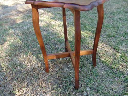 Vintage solid wood side table - 45cm x 37cm x 62cm