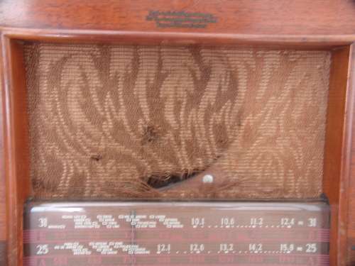 Antique, early 1950's Century Valve Radio, USA, Wood construction - Working
