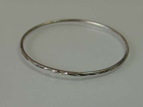 925 Silver Bangle - 6cm diameter