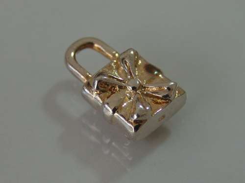 Vintage 925 Silver Pendant or charm, lock shaped