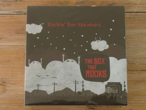 KFC, The box that Rocks, pair of box shaped speakers, working, mint in box