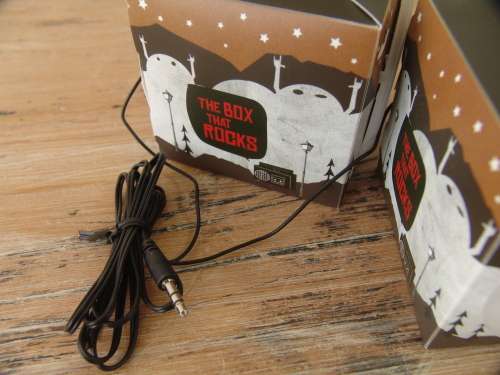 KFC, The box that Rocks, pair of box shaped speakers, working, mint in box