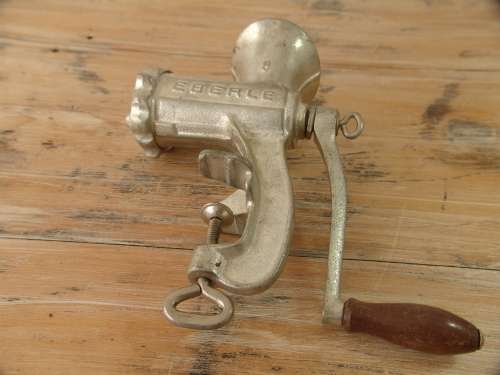 Vintage Eberle no.8 Meat grinder, complete, working