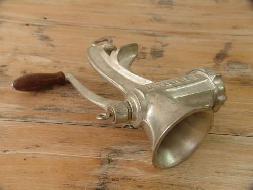 Vintage Eberle no.8 Meat grinder, complete, working