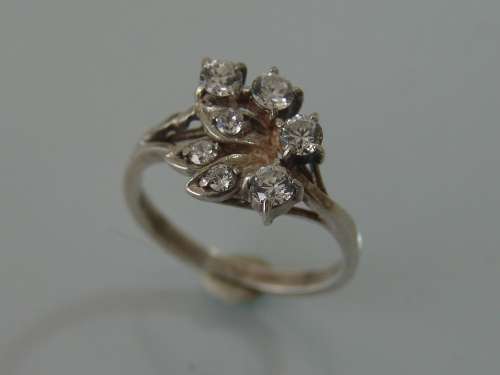 Vintage silver ring set with diamantes in a flower pattern