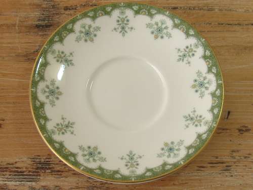 Vintage Royal Doulton Saucer, Ashmont ***No reserve auction Now On at port no.5***