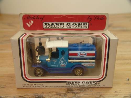 Lledo days gone, collectable die cast scale model car, Esso petrol truck with figurines, mint in box