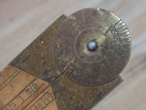 3ft Wood and brass foldable rule, with build in brass level