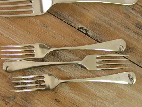 Lot of 9 EPNS forks, mixed