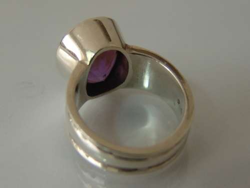 Chunky 925 Silver Ring, set with a large Amethyst, 11grams