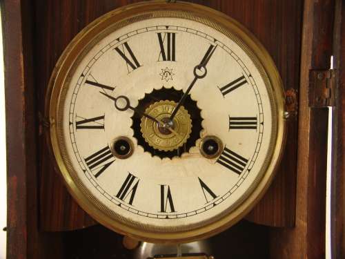 Antique 1890 Junghans Walnut cased Clock with Key. German made, Working order