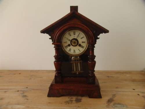 Antique 1890 Junghans Walnut cased Clock with Key. German made, Working order