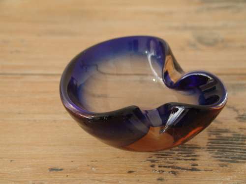 Murano Italian glass Ashtray or bowl, blue and gold, 11cm diameter, excellent condition