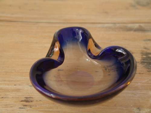 Murano Italian glass Ashtray or bowl, blue and gold, 11cm diameter, excellent condition