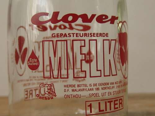 Vintage Clover Milk glass bottle, one litre, excellent condition