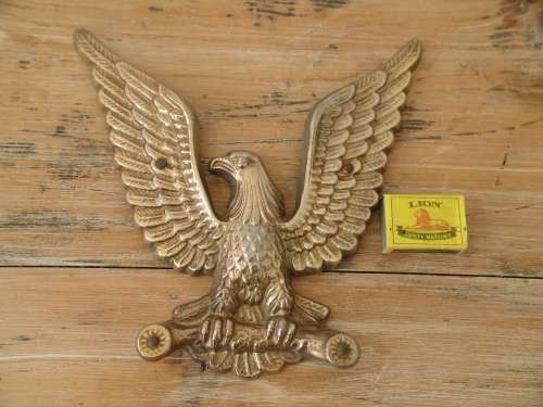 Vintage solid brass plaque, Eagle, 24cm x 24cm, excellent condition