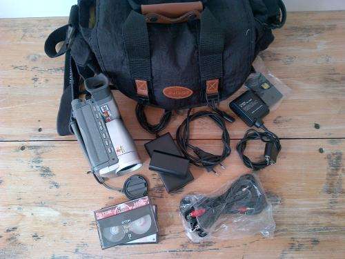 Vintage Canon G1500 Video recorder with accessories, excellent working condition