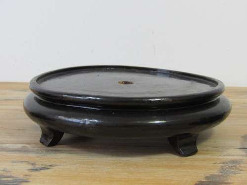 Lot of 3 wooden footed stands or bases, 13cm and 20cm