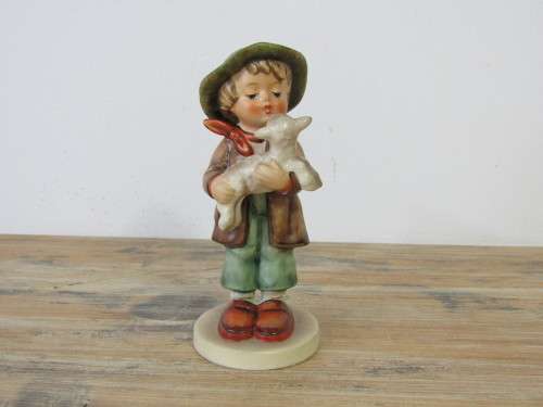 Vintage Goebel Hummel Figurine, West Geramny, Lost Sheep, No.68, 1972 to 1979, 14cm