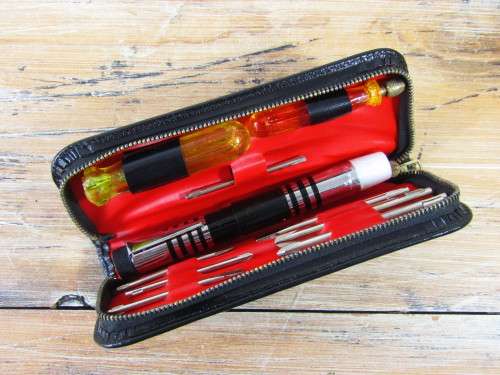 Vintage Auto tool kit in original leather pouch, excellent condition