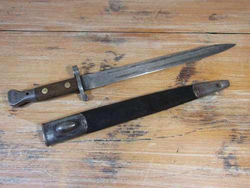 Antique Militaria WWI, WW1 Wilkinson London Bayonet with original leather holder, 43cm long