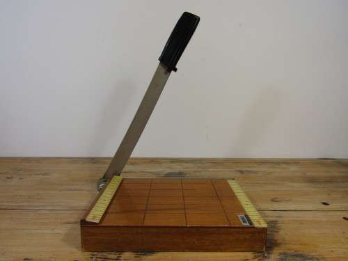 Vintage Miki paper cutter, gulliotine, A5, excellent working condition