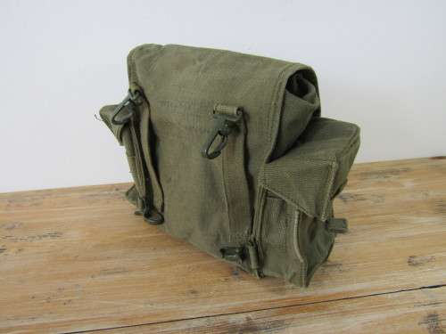 SADF military webbing bag with side pouches, 27cm x 27cm, excellent condition