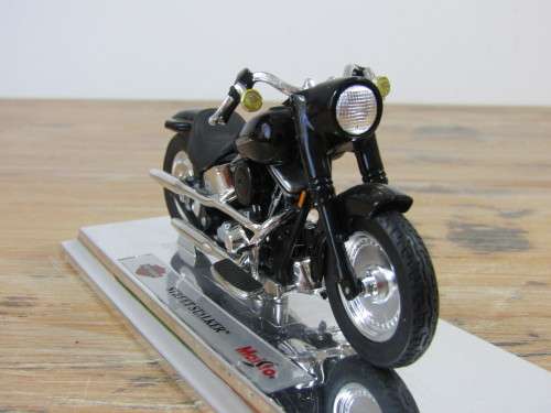 Collectable  Maisto Harley-Davidson Cycles, Street Stalker, metal die cast model, 1:18, mint