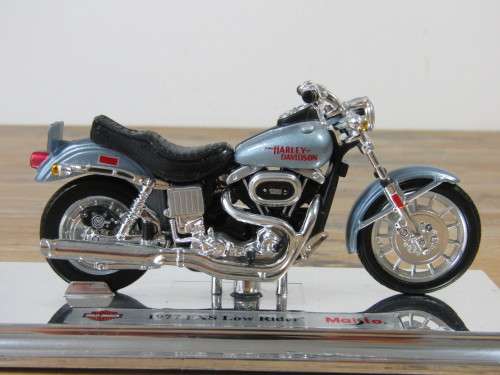 Collectable  Maisto Harley-Davidson Cycles, 1977 Low Rider, metal die cast model, 1:18, mint