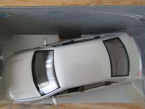 Metal Welly die cast scale model car 1:24 *Another of our monthly antiques and collectables auction*