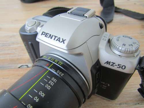 Vintage Pentax MZ50 Camera with a Hanimex 200mm 1:4,5 Lens and vintage carry Bag