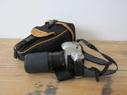 Vintage Pentax MZ50 Camera with a Hanimex 200mm 1:4,5 Lens and vintage carry Bag