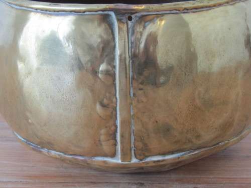 Vintage large round Brass bowl or planter, 22cm x 14cm, excellent condition