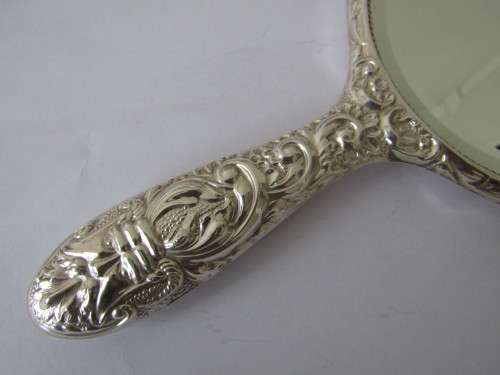 Boxed hallmarked Broadway & co. Birmingham Silver dressing table Set, 4 piece, complete