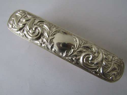 Boxed hallmarked Broadway & co. Birmingham Silver dressing table Set, 4 piece, complete